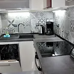 House Apartment *