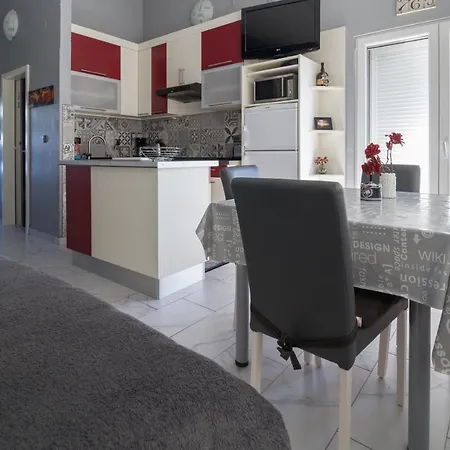 Apartment House Zaton Nin
