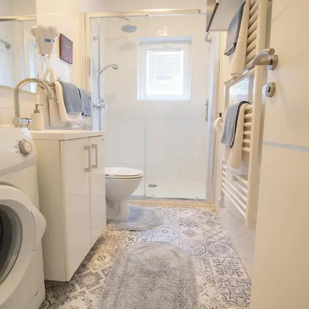 House Apartman