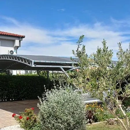House Apartman