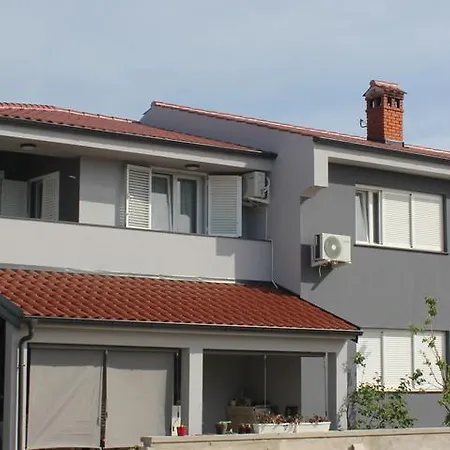 House Zaton Apartmán *